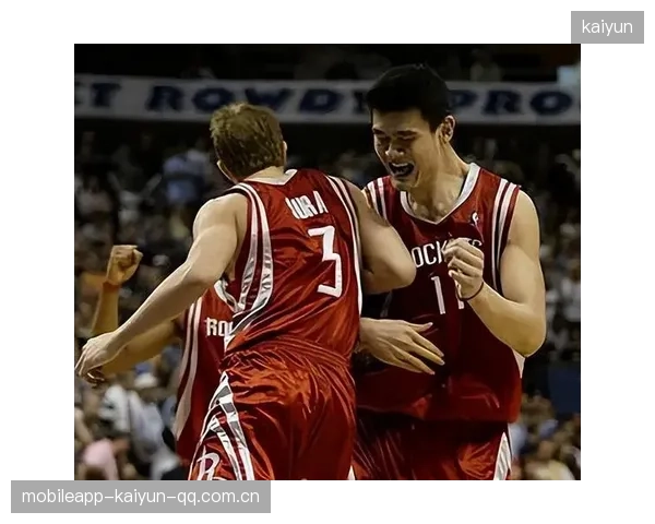 NBA背后传球秀到飞起：细数那些令人惊叹的绝妙配合